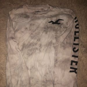 men’s Hollister long sleeve shirt